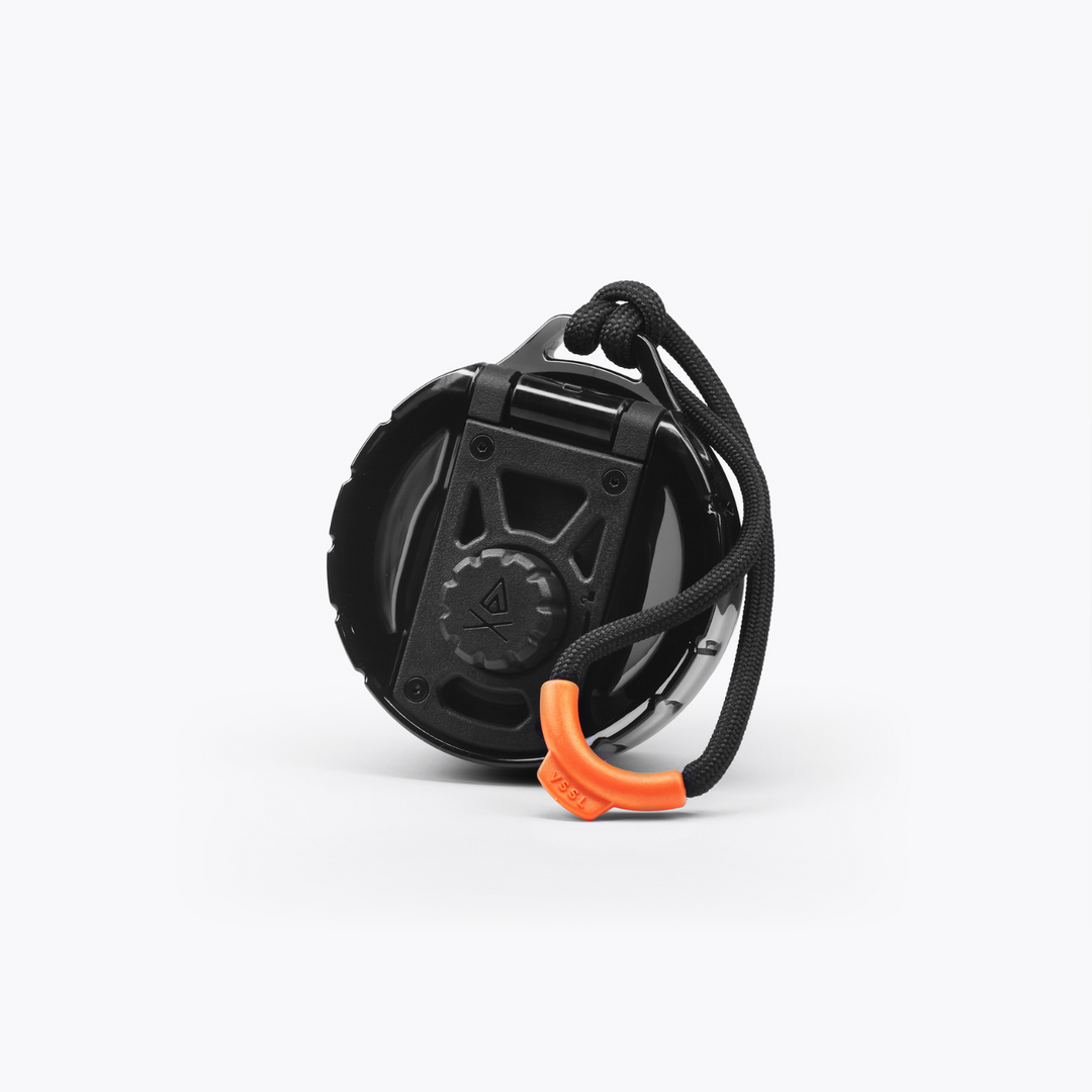 VSSL Rift Tumbler 16oz - VaultLoc twist-lock leakproof lid detail - Nitecore Singapore